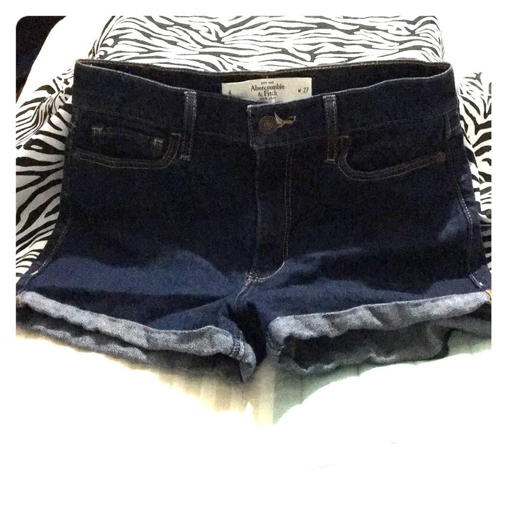 Sz 4/w27 A&F denim shorts